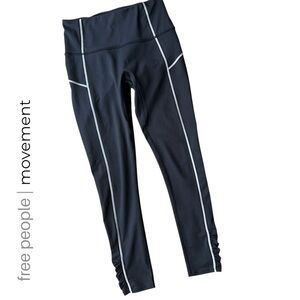 FREE PEOPLE MOVEMENT | NWOT YOU’RE A PEACH BLACK LEGGINGS HIGH RISE | X SMALL